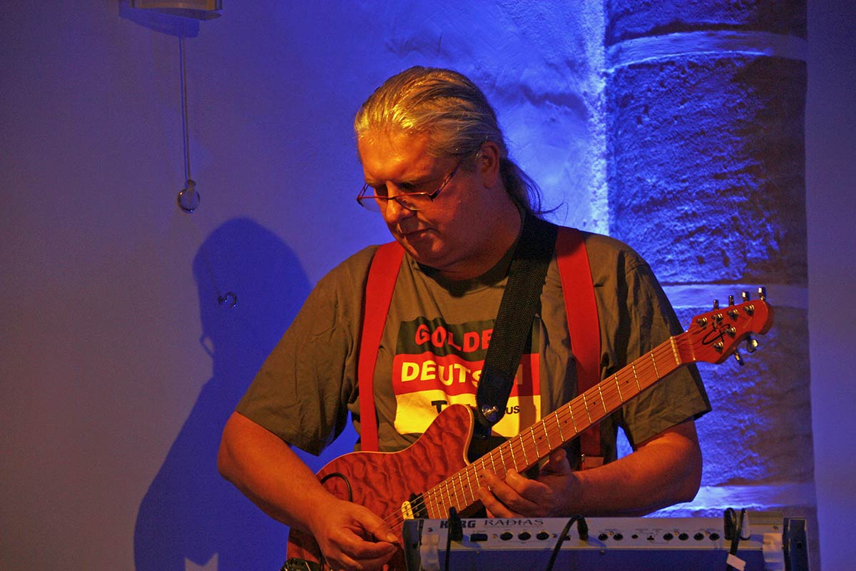 Alexander Dittrich Gitarre, Synthesizer Golden Deutsch Trio
